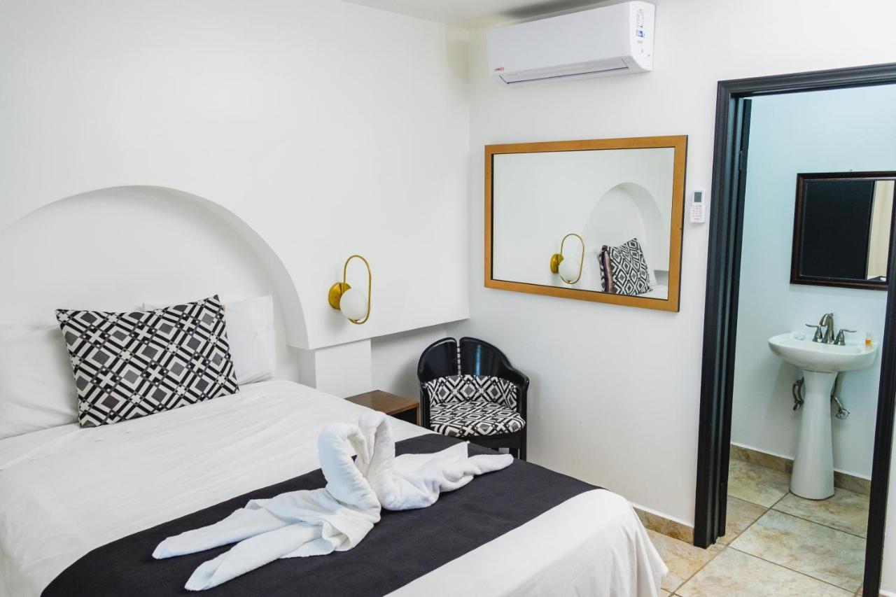 Hotel Revolucion Тіхуана Екстер'єр фото