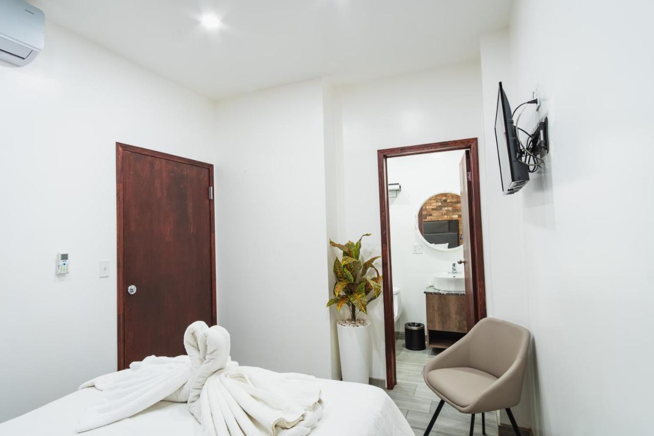 Hotel Revolucion Тіхуана Екстер'єр фото